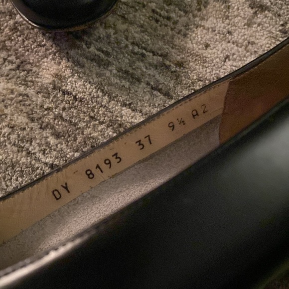 Salvatore Ferragamo Chic Black Leather Loafers with Silver buckle - size 9.5 - Picture 6 of 9